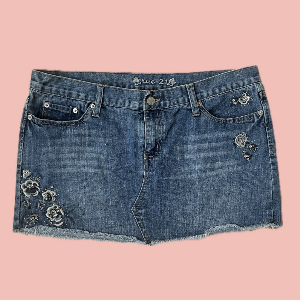 Rue21 Y2K Denim Micro Mini Skirt with Embroidery – Low Rise